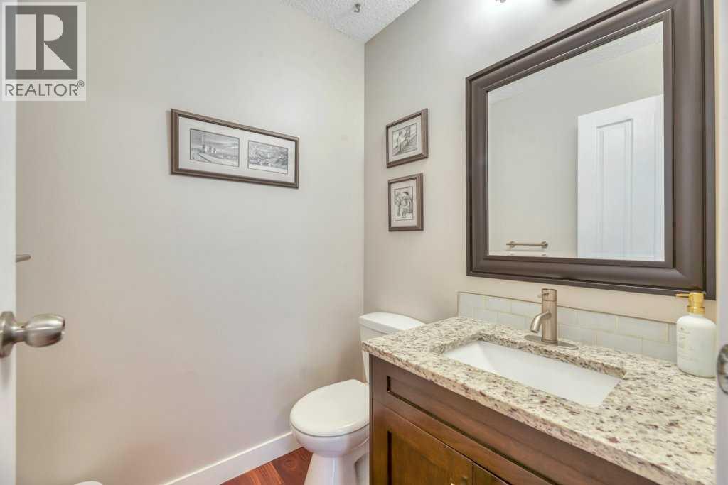 408 Woodside Road SW, Calgary, Alberta  T2W 3J7 - Photo 18 - A2355432