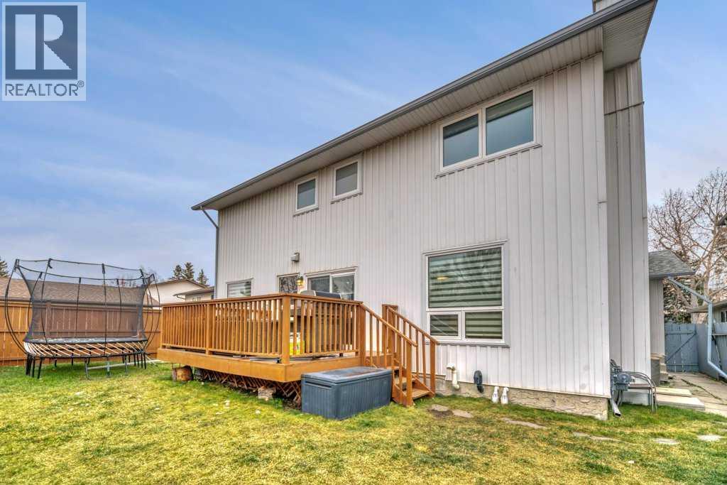 408 Woodside Road SW, Calgary, Alberta  T2W 3J7 - Photo 32 - A2355432