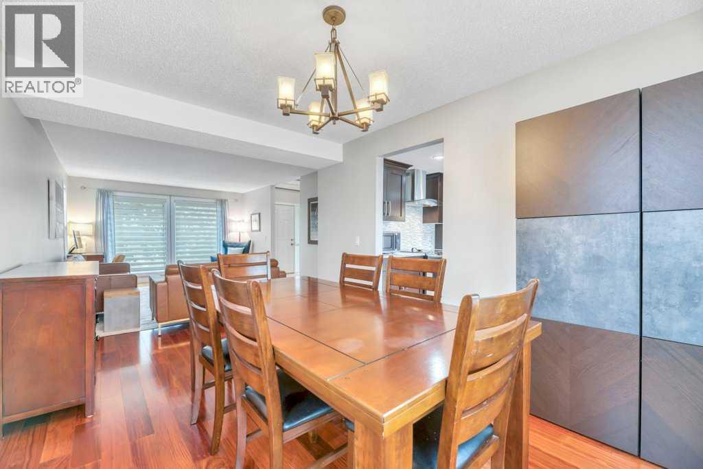 408 Woodside Road SW, Calgary, Alberta  T2W 3J7 - Photo 9 - A2355432