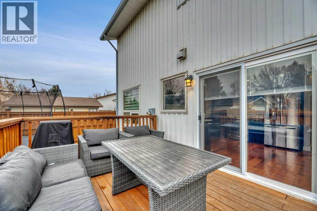 408 Woodside Road SW, Calgary, Alberta  T2W 3J7 - Photo 29 - A2355432