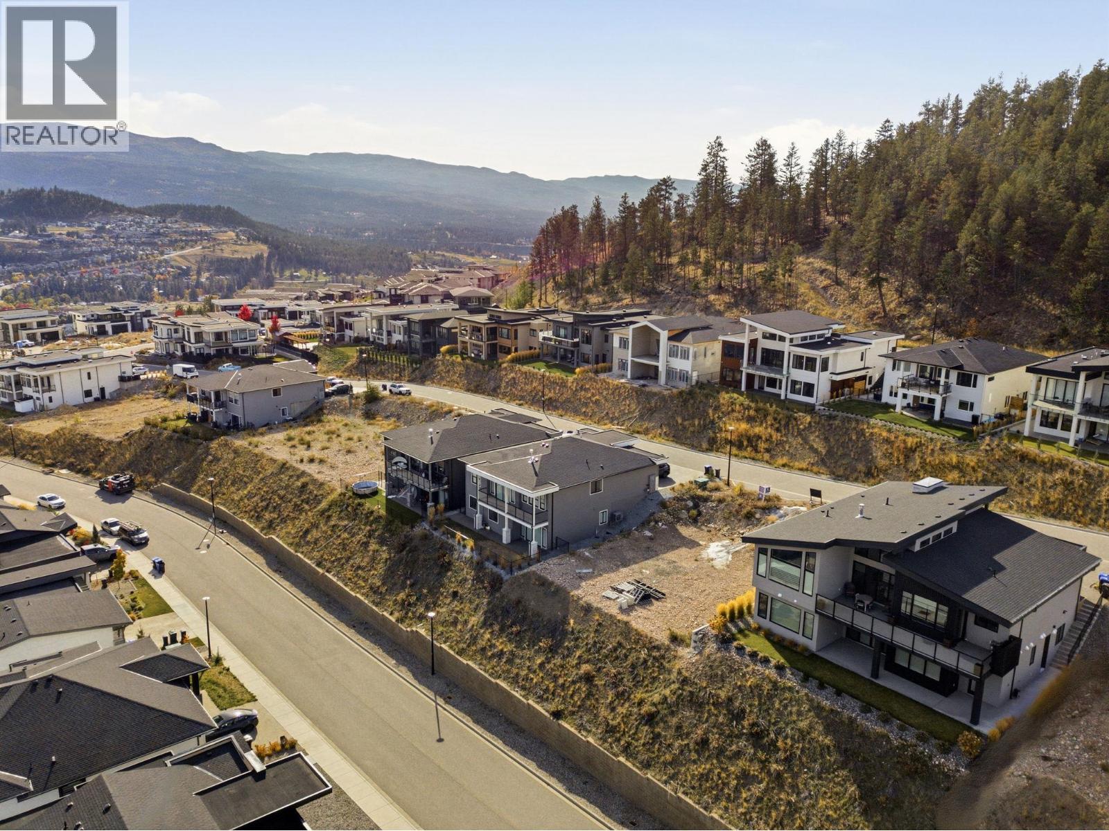 911 Melrose Street, Kelowna, British Columbia  V1P 0A8 - Photo 2 - 10404597
