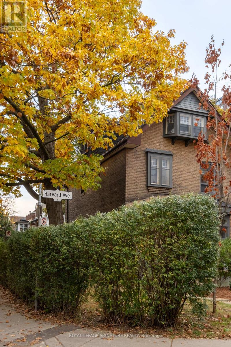 1 Harvard Avenue, Toronto, Ontario  M6R 1C5 - Photo 2 - W14130534