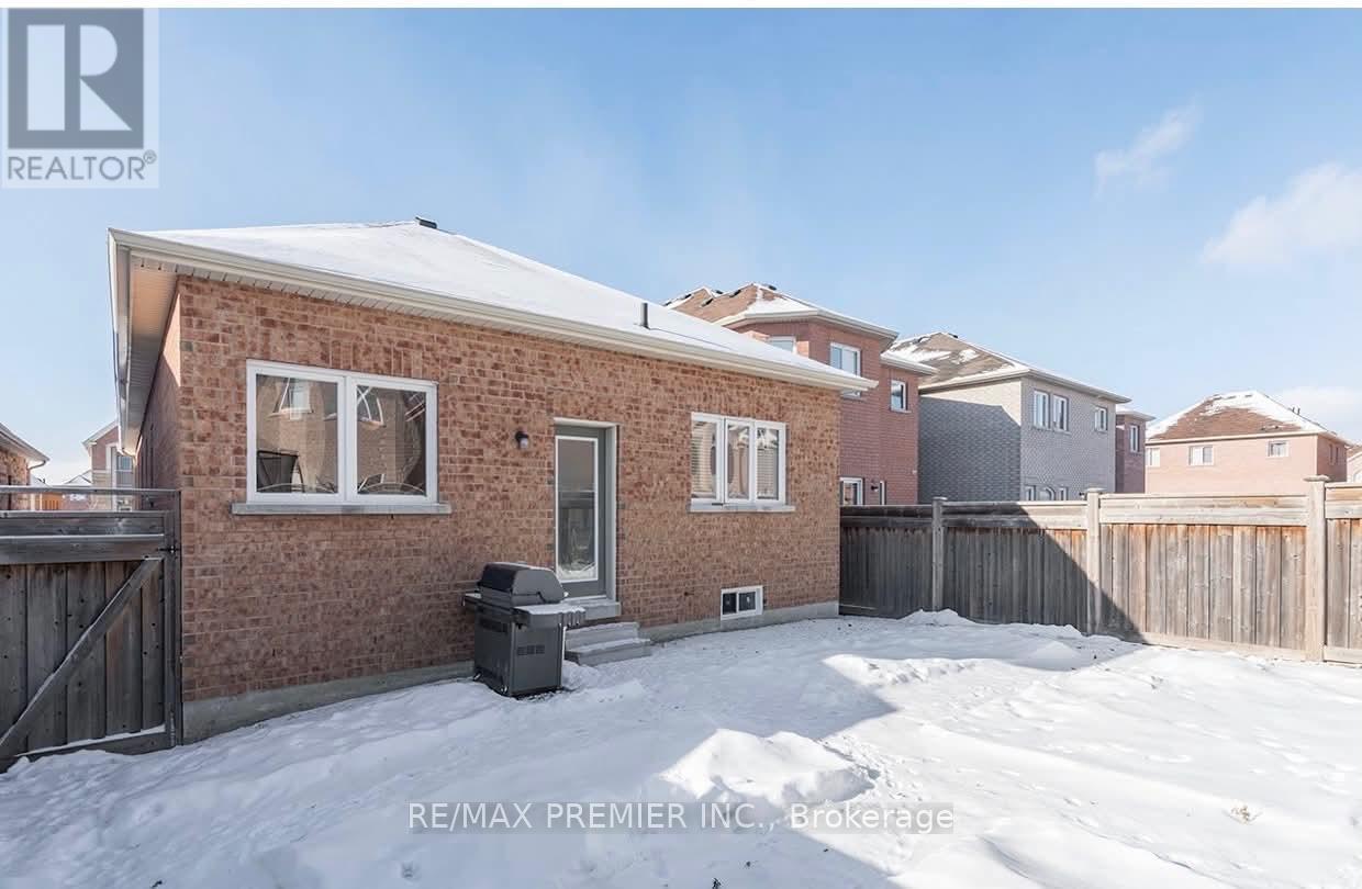 144 Greenview Circle, Vaughan, Ontario  L6A 0B6 - Photo 14 - N13756300