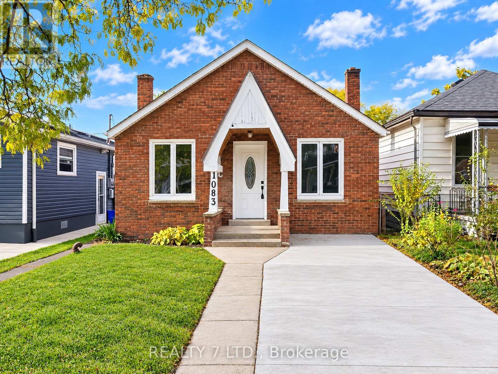 1083 Campbell Avenue, Windsor, Ontario  N9B 2J4 - Photo 2 - X13853062