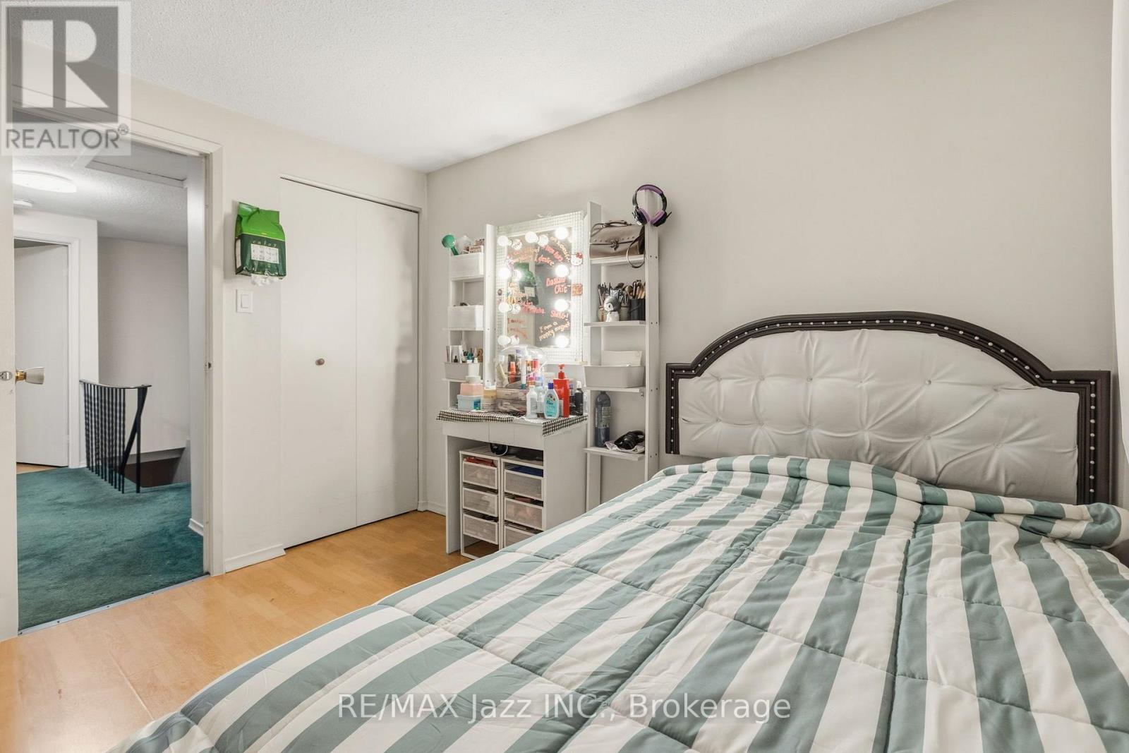 724 Galahad Drive, Oshawa, Ontario  L1K 1M2 - Photo 14 - E14126058