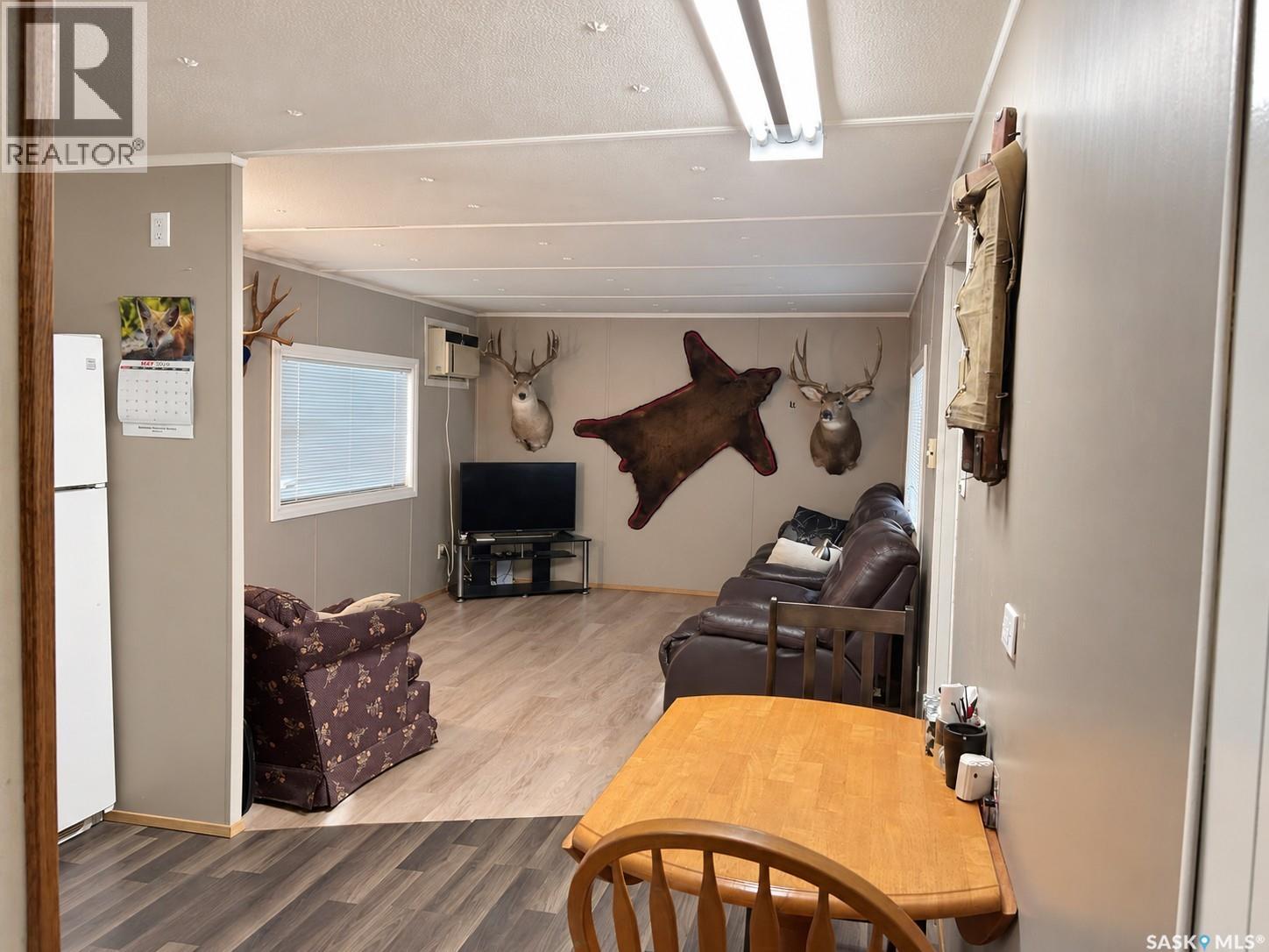 303 4th Avenue E, Shellbrook, Saskatchewan  S0J 2E0 - Photo 3 - SK052008