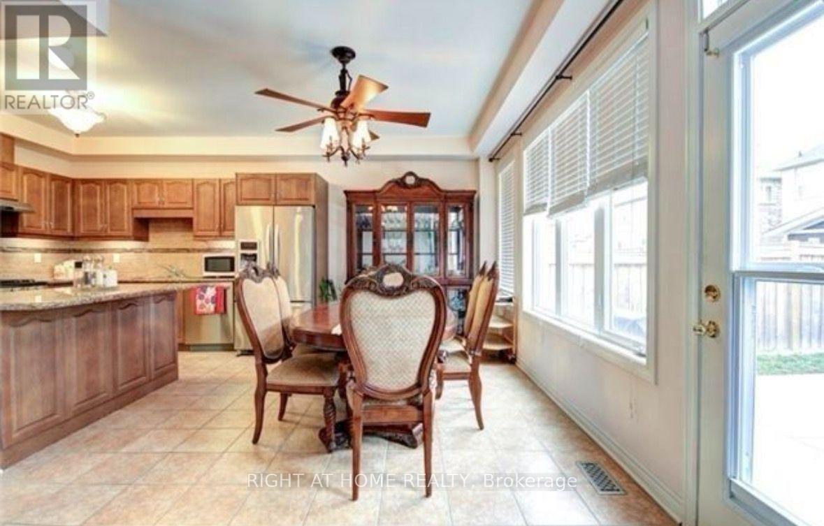 Main,2nd - 65 Newington Crescent, Brampton, Ontario  L6P 3E8 - Photo 7 - W14130556
