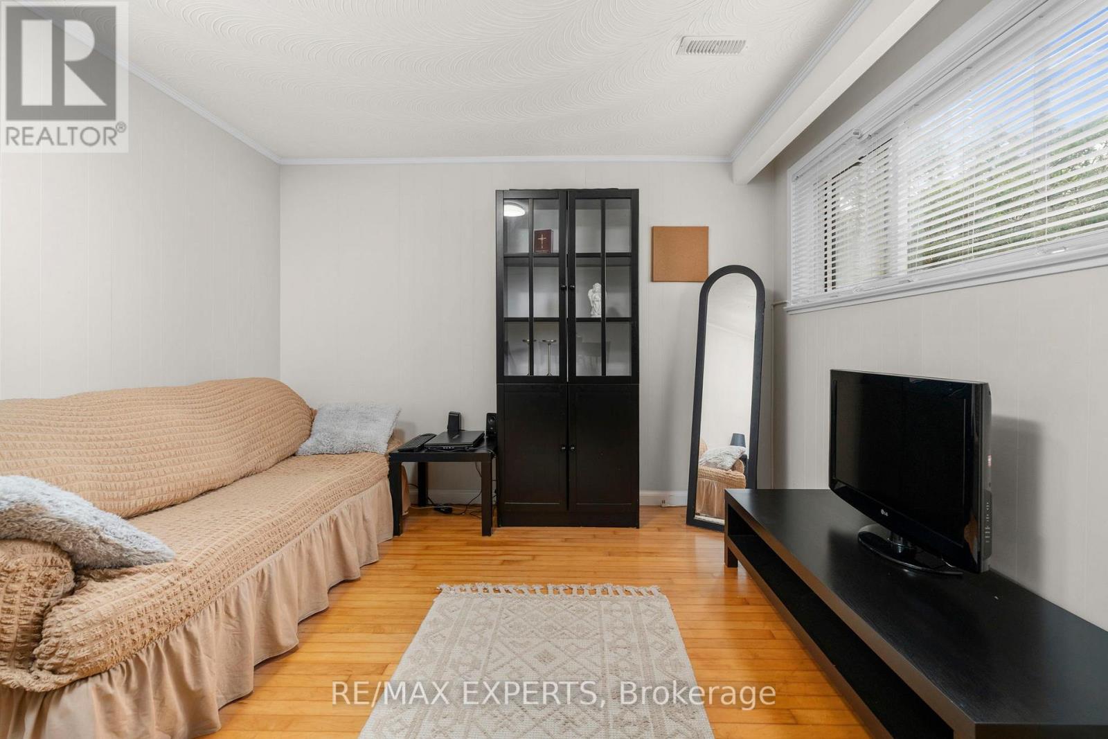 Bsmt - 423a Valermo Drive, Toronto (Alderwood), Ontario  M8W 2L8 - Photo 10 - W14130586