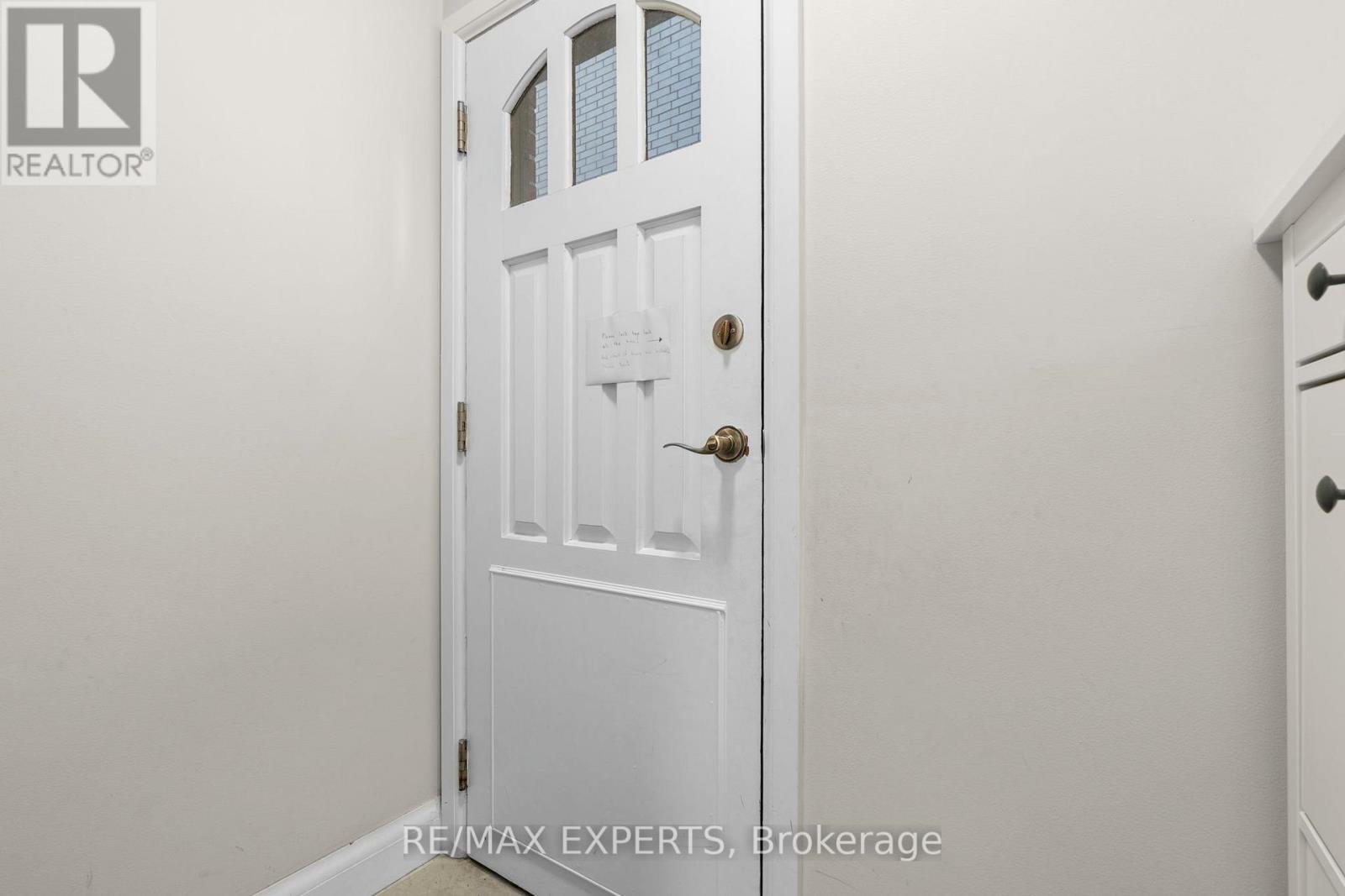 Bsmt - 423a Valermo Drive, Toronto (Alderwood), Ontario  M8W 2L8 - Photo 4 - W14130586