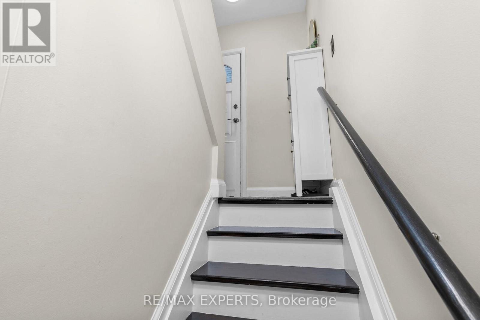 Bsmt - 423a Valermo Drive, Toronto (Alderwood), Ontario  M8W 2L8 - Photo 5 - W14130586