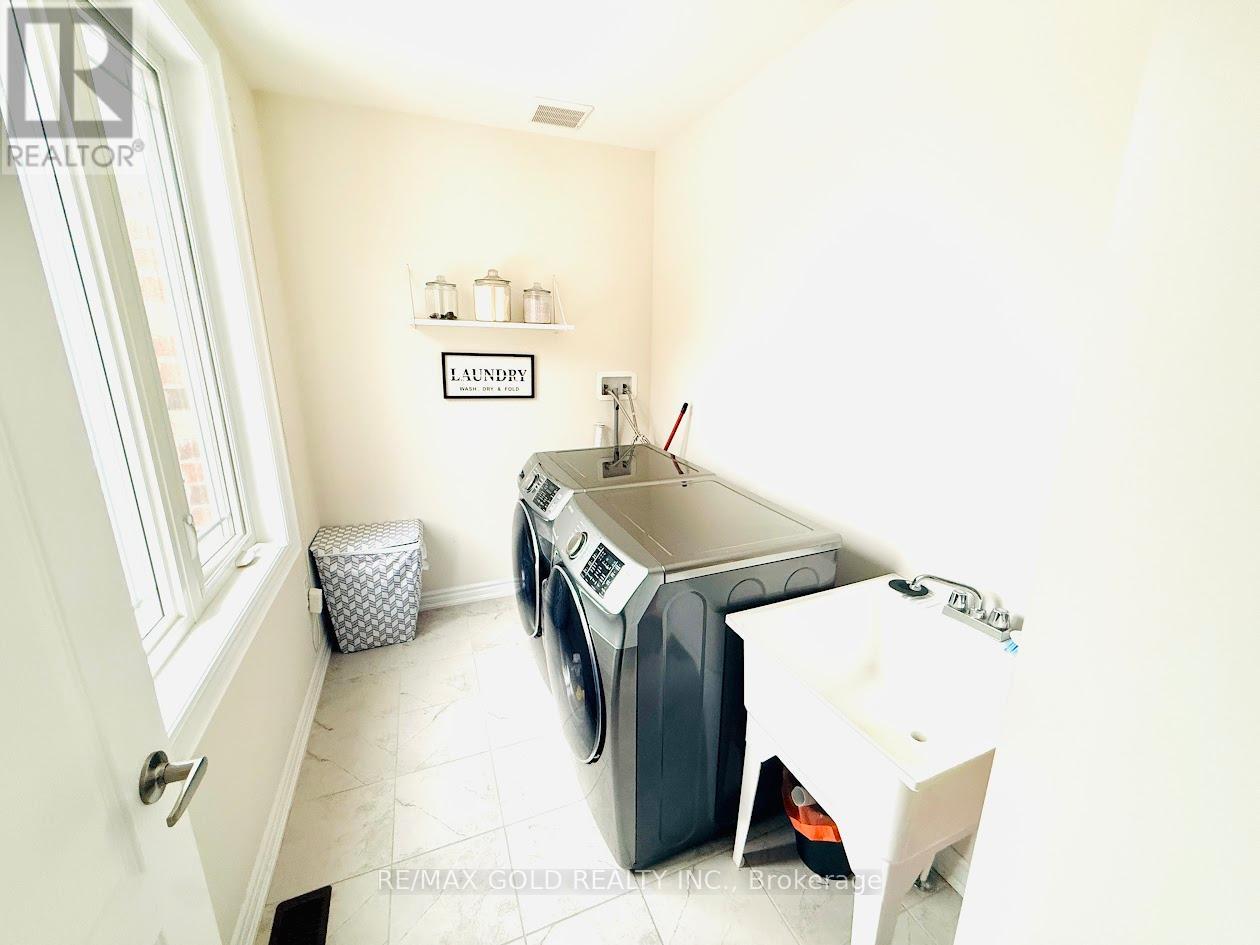 16 Slack Lane, Caledon, Ontario  L7C 4H2 - Photo 5 - W14130602