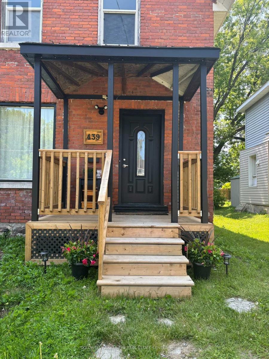 439 Second Avenue E, North Bay, Ontario  P1B 1L9 - Photo 3 - X14130576