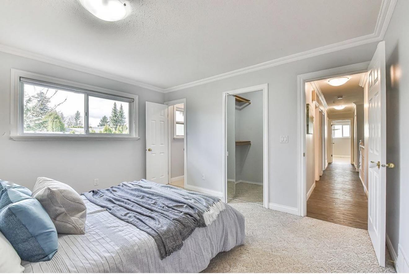 3633 BURNSIDE DRIVE