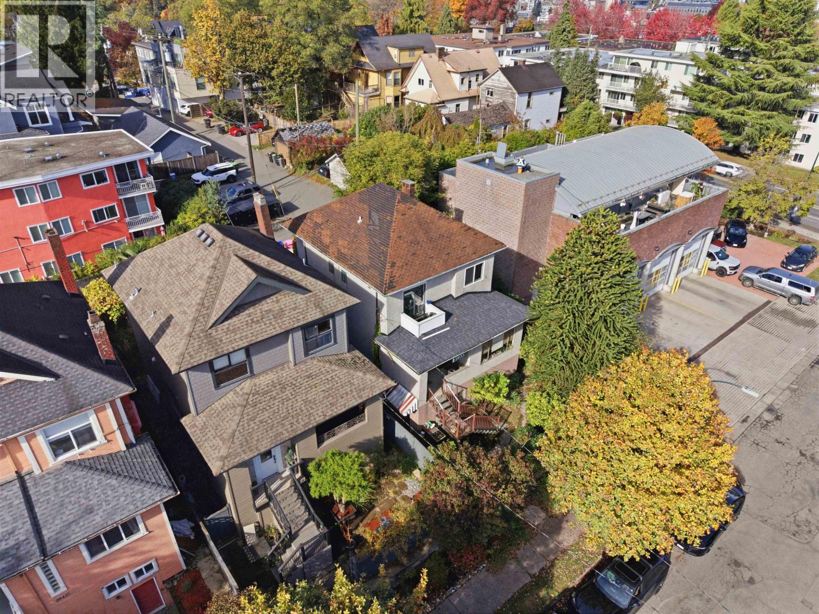 2833 QUEBEC STREET, Vancouver, British Columbia