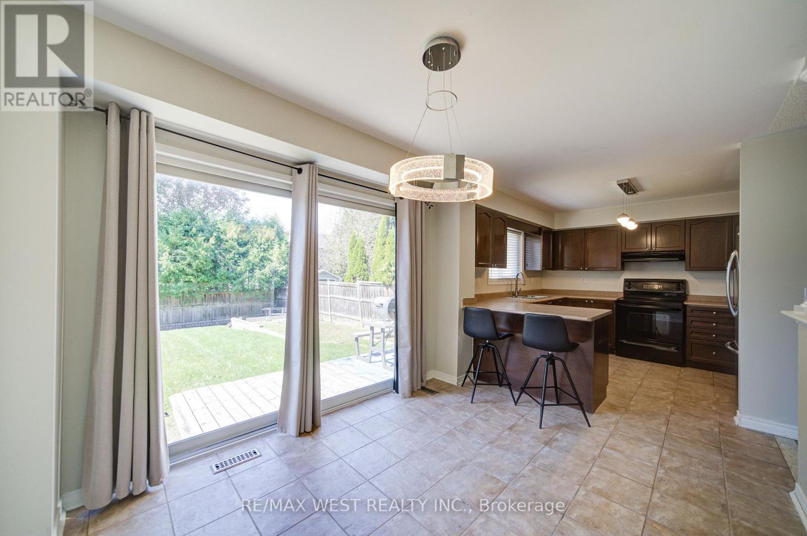 143 Allworth Crescent, Clarington, Ontario  L1C 0B4 - Photo 15 - E14130634