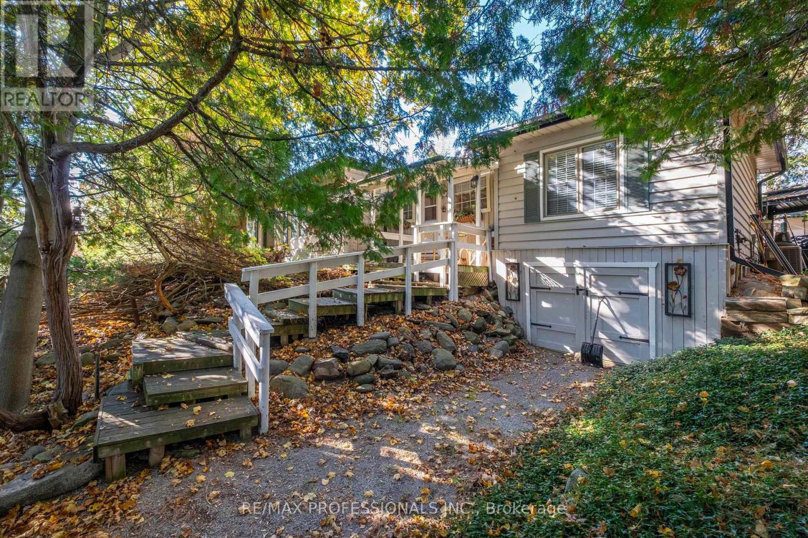 17280 Airport Road, Caledon, Ontario  L7C 2X2 - Photo 5 - W14130628
