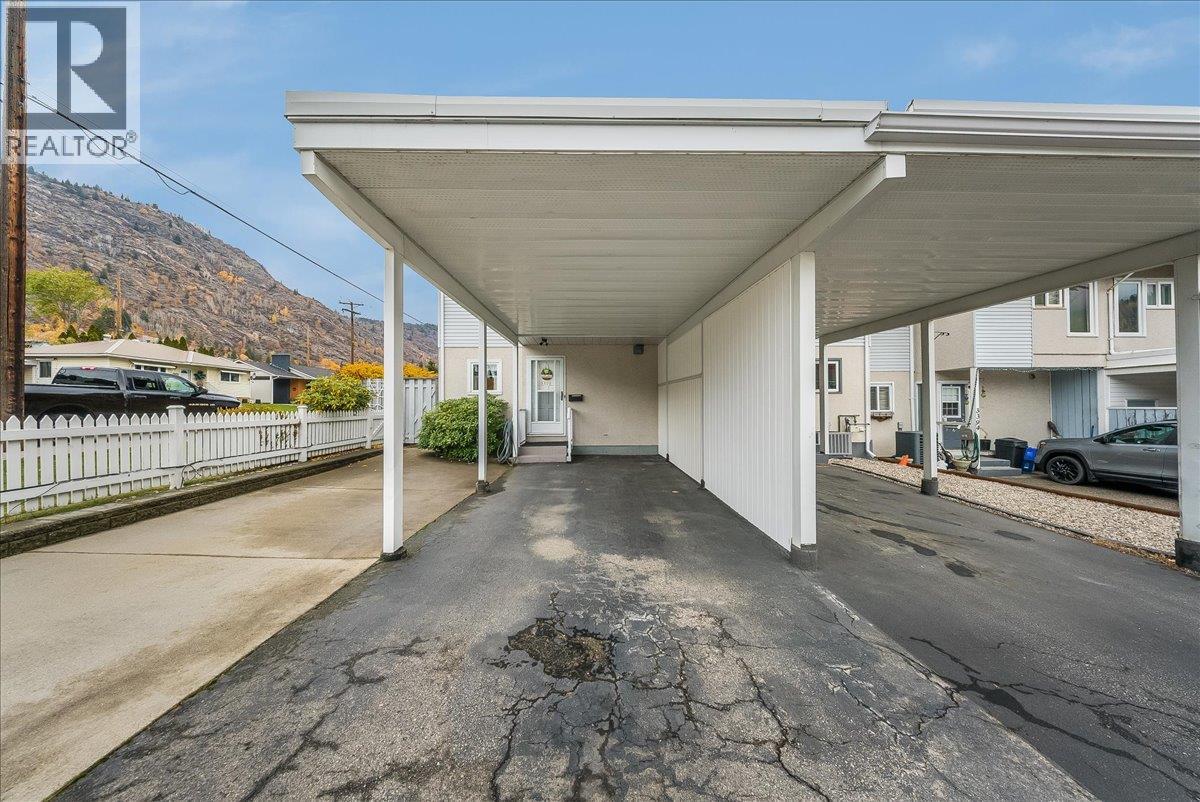 3398 Laurel Crescent, Trail, British Columbia  V1R 4M5 - Photo 2 - 10404455