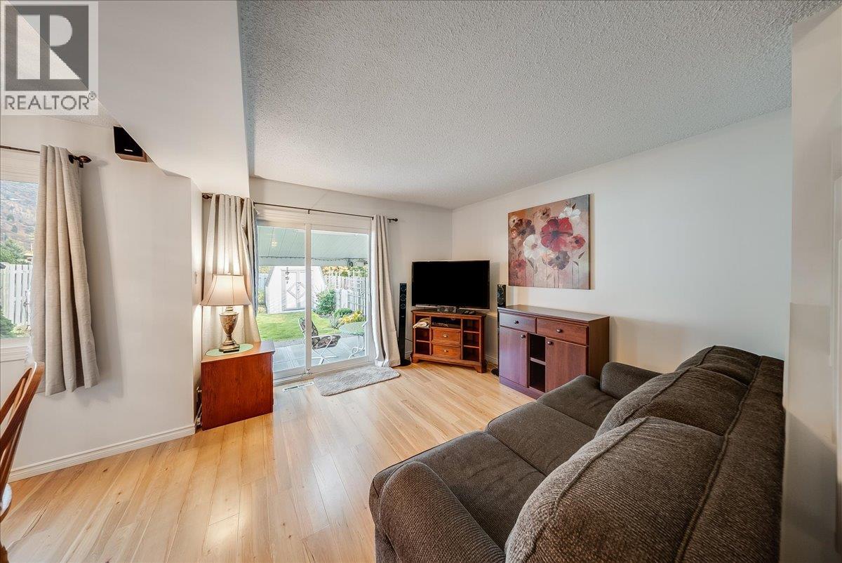 3398 Laurel Crescent, Trail, British Columbia  V1R 4M5 - Photo 8 - 10404455