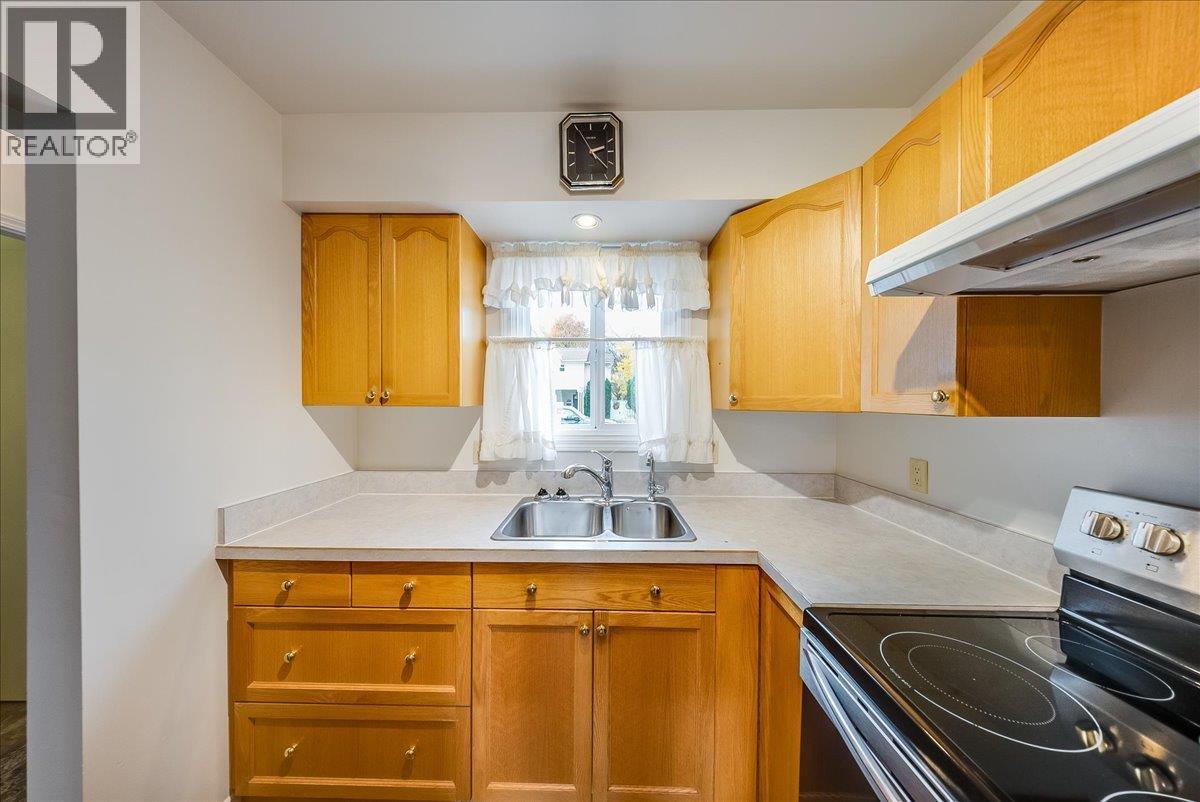 3398 Laurel Crescent, Trail, British Columbia  V1R 4M5 - Photo 14 - 10404455