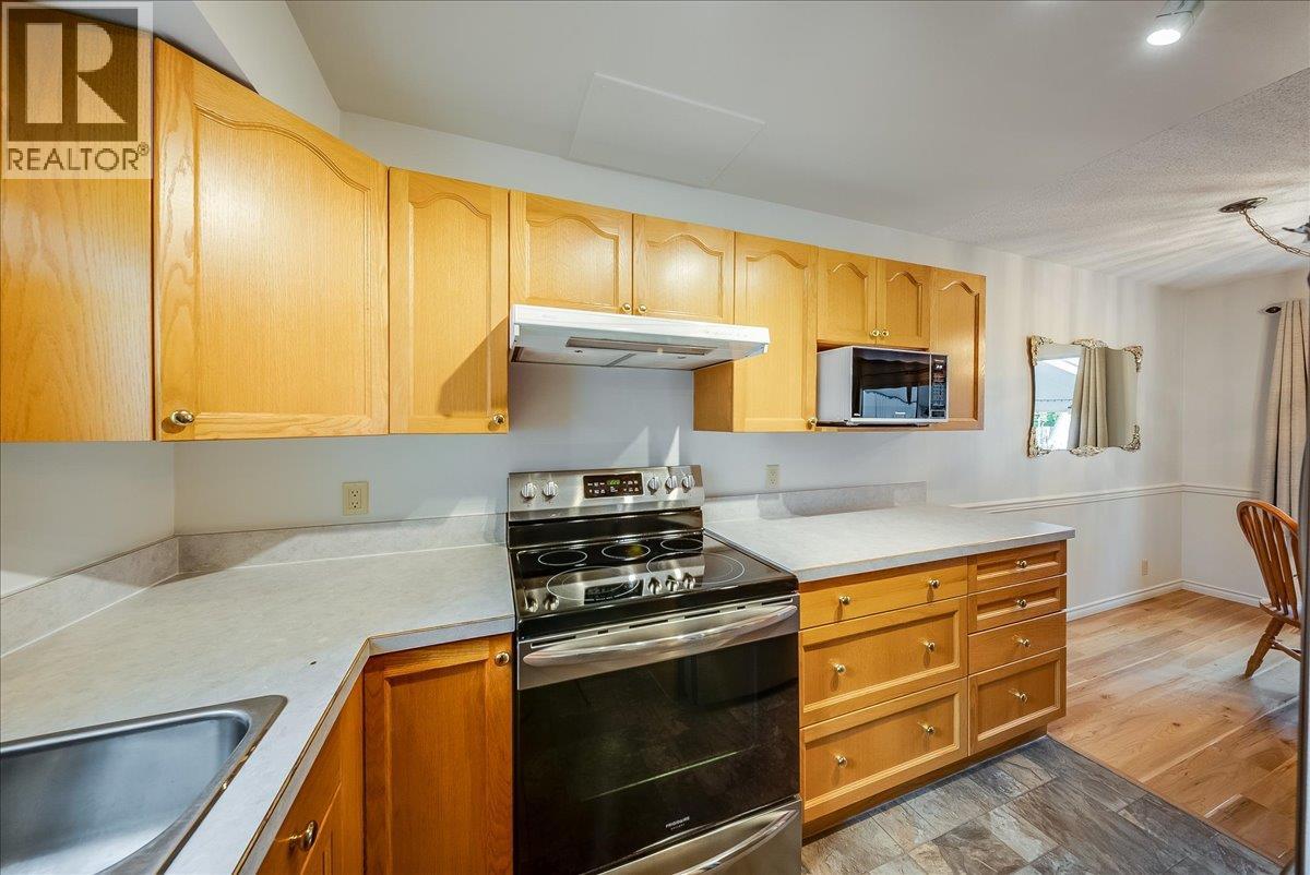 3398 Laurel Crescent, Trail, British Columbia  V1R 4M5 - Photo 16 - 10404455