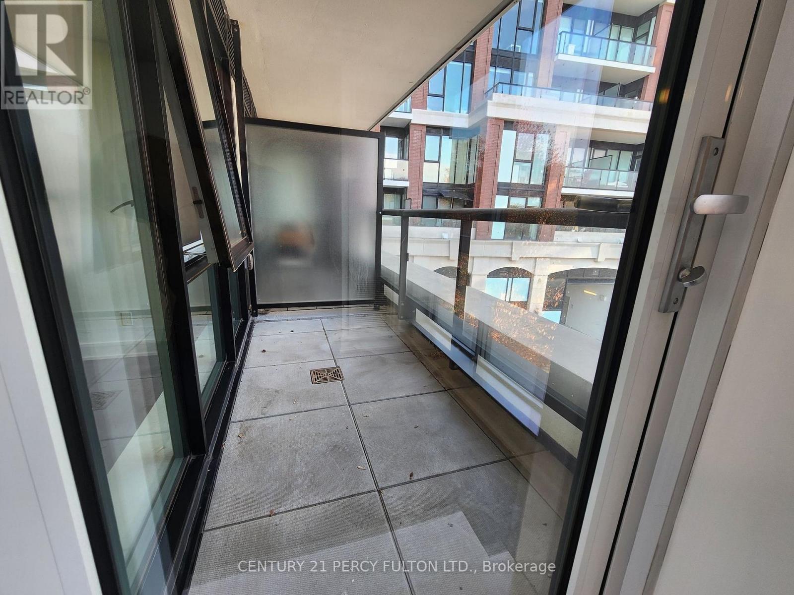 R215 - 18 Millwood Road, Toronto (Mount Pleasant West), Ontario  M4S 0C2 - Photo 4 - C14130694