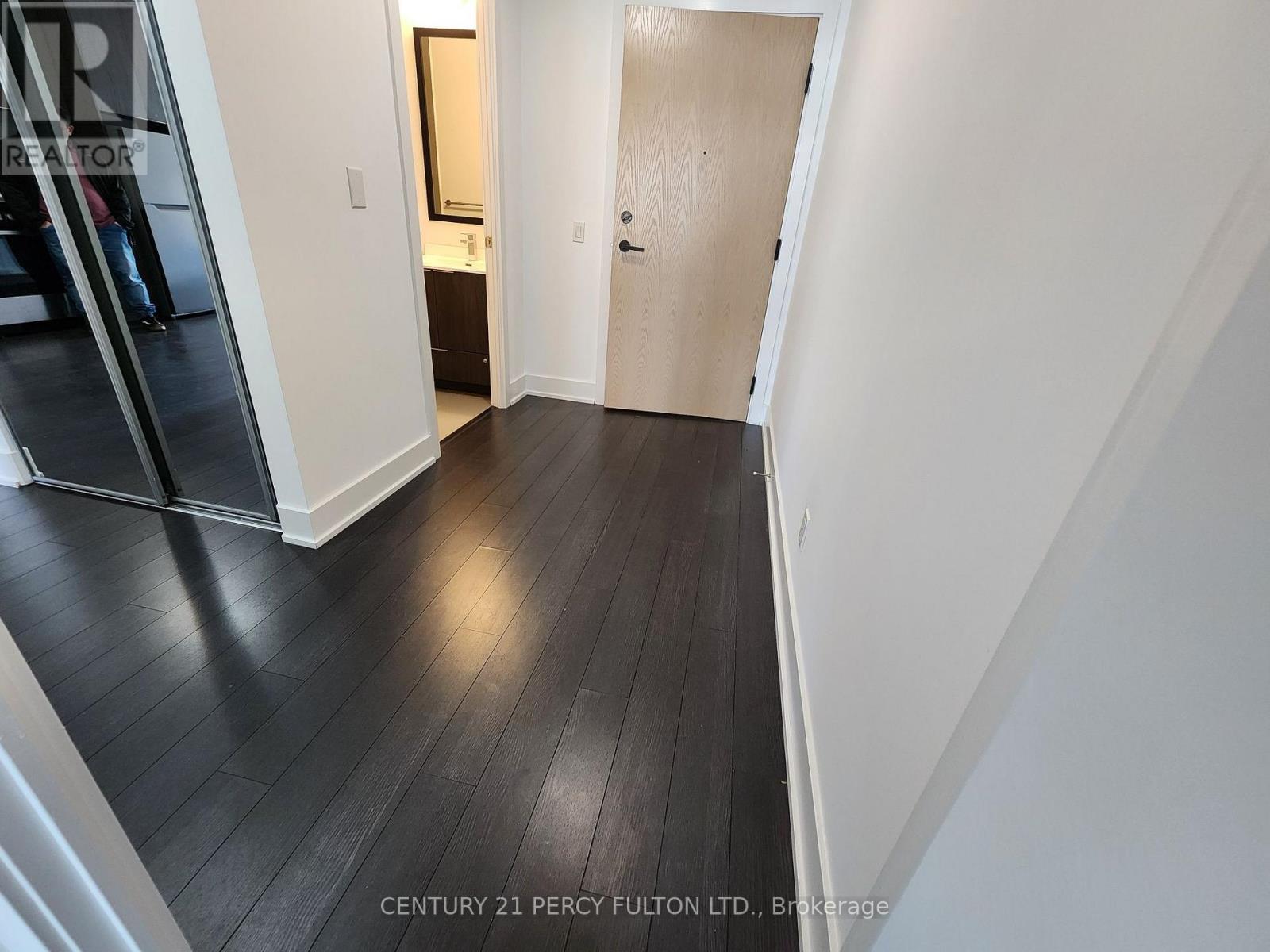 R215 - 18 Millwood Road, Toronto (Mount Pleasant West), Ontario  M4S 0C2 - Photo 8 - C14130694