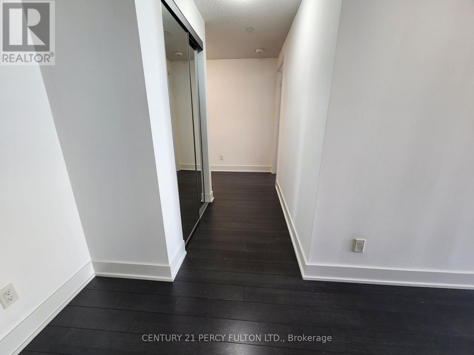 R215 - 18 Millwood Road, Toronto (Mount Pleasant West), Ontario  M4S 0C2 - Photo 9 - C14130694