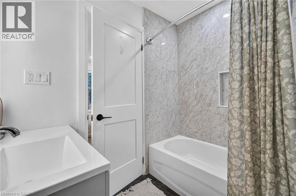 266 St Paul Street, Burlington, Ontario  L7R 3J8 - Photo 24 - 40874966