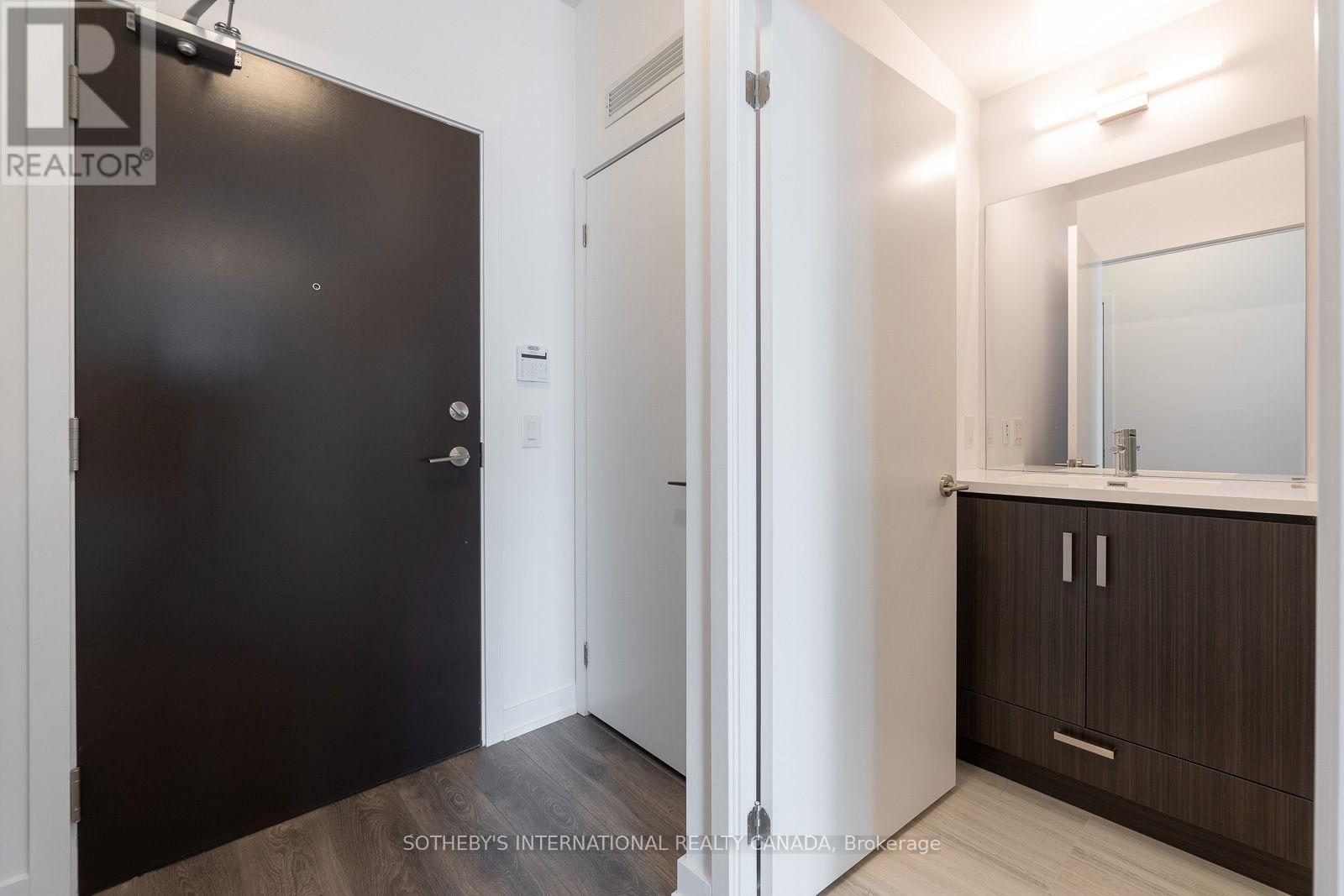 1110 - 38 Honeycrisp Crescent, Vaughan, Ontario  L4K 0M8 - Photo 3 - N14130668