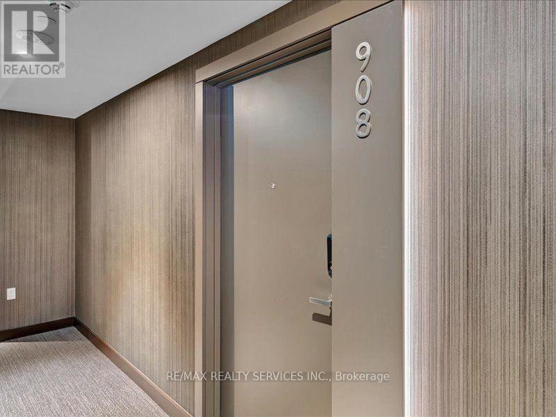 908 - 448 Burnhamthorpe Road W, Mississauga, Ontario  L5B 0R4 - Photo 6 - W14130680