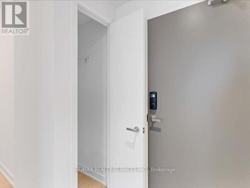 908 - 448 Burnhamthorpe Road W, Mississauga, Ontario  L5B 0R4 - Photo 8 - W14130680
