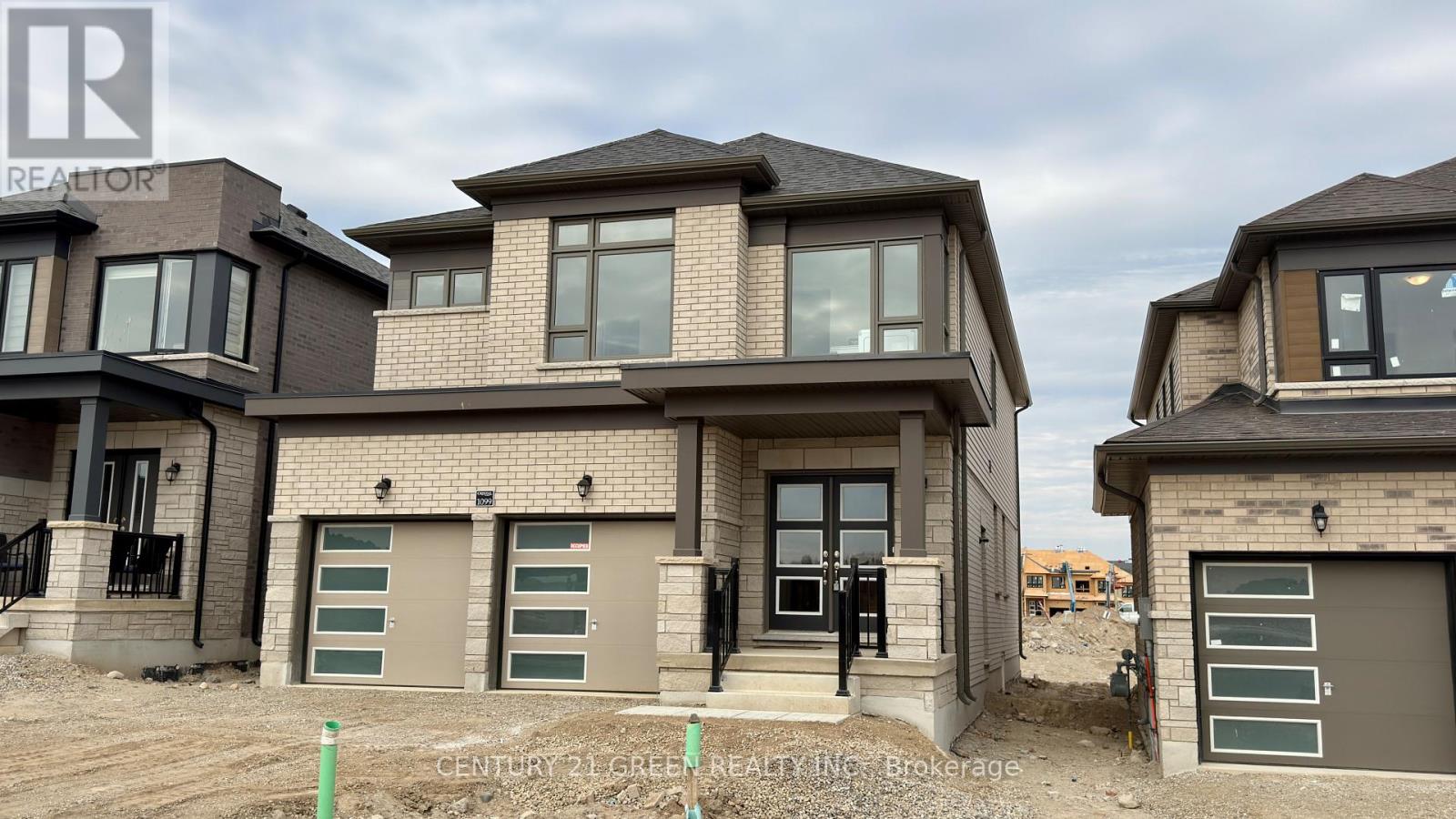 1099 Wismer Way, Woodstock, Ontario  N4T 0R9 - Photo 2 - X14130660