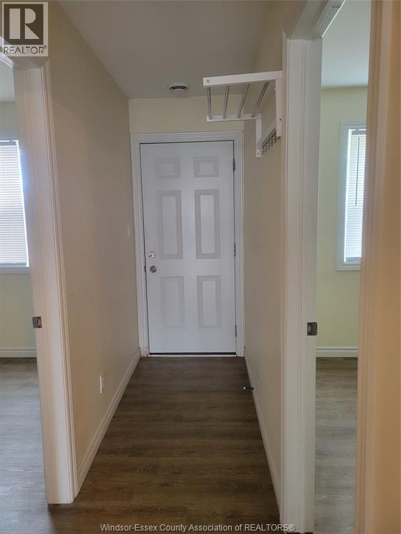 372 Louis Unit# Upper, Windsor, Ontario  N9A 1W4 - Photo 8 - 26026462
