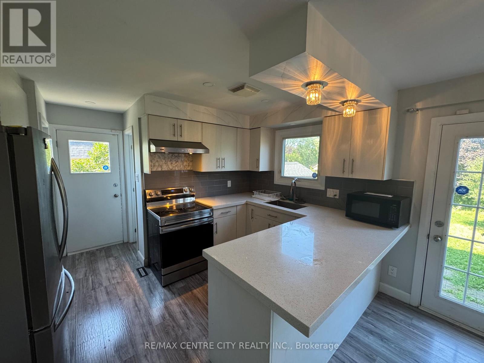 870 Wellingsboro Road, London South (South Y), Ontario  N6E 1Y5 - Photo 8 - X14130720
