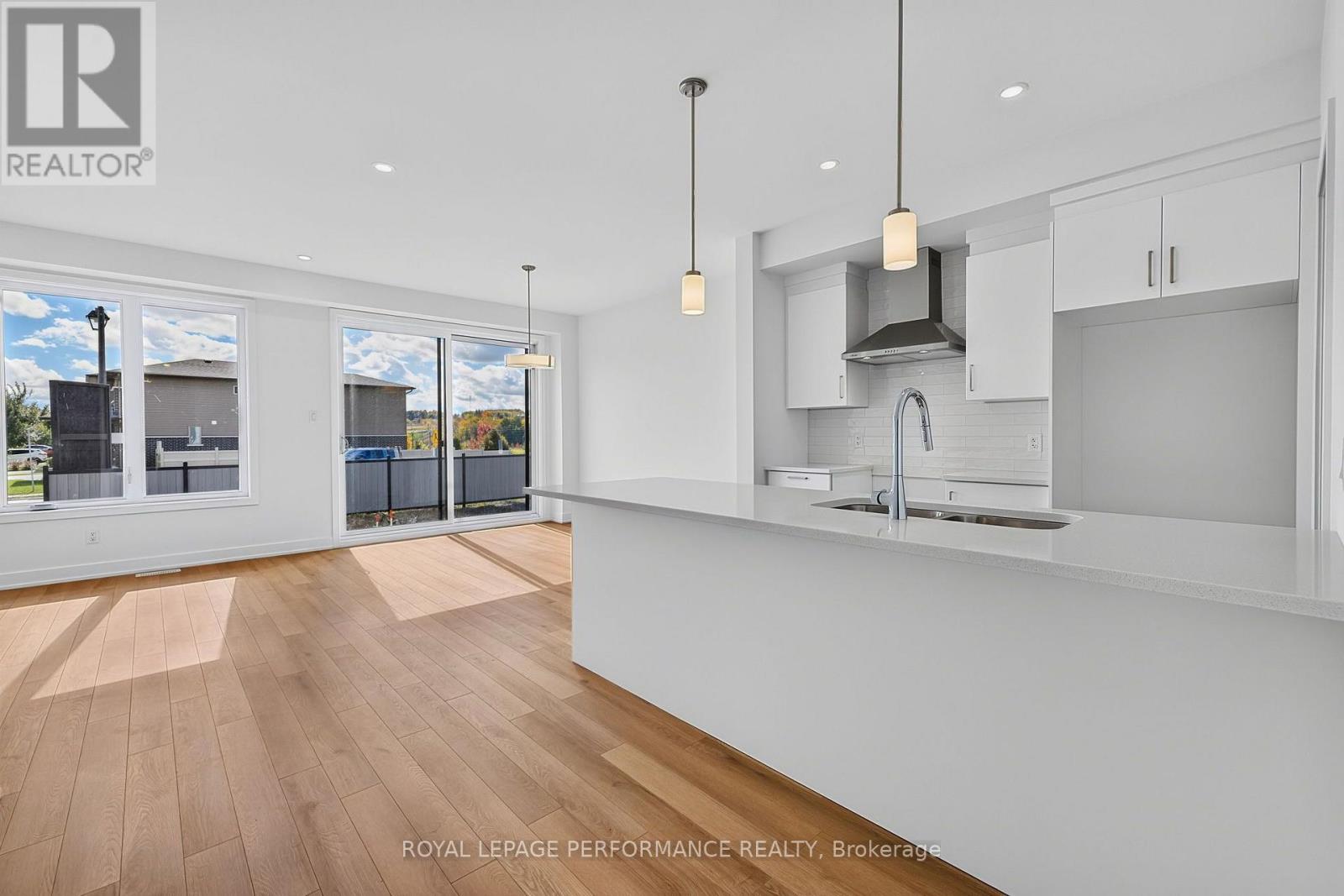 2469 Gray Crescent, Clarence-Rockland, Ontario  K4K 0H3 - Photo 3 - X14130706