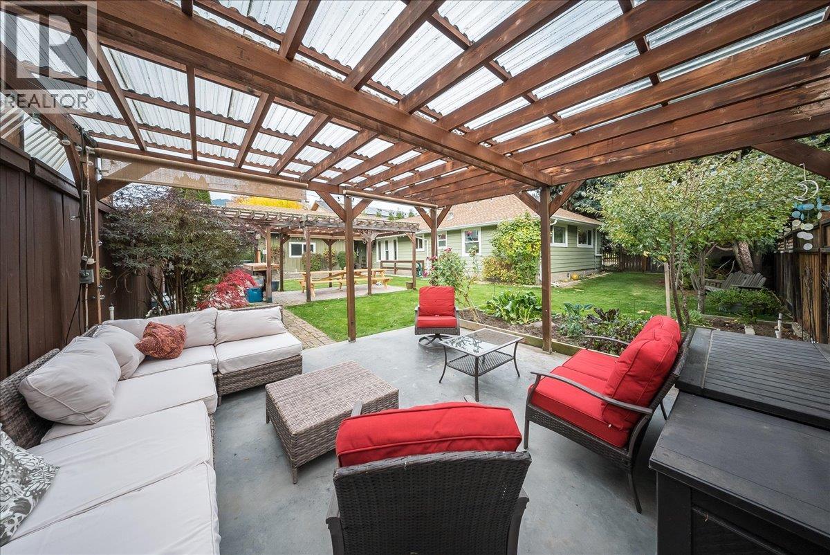 130 Cambridge Road, Warfield, British Columbia  V1R 2J1 - Photo 37 - 10404856