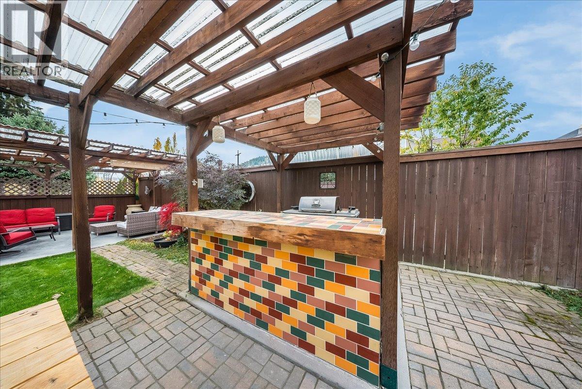 130 Cambridge Road, Warfield, British Columbia  V1R 2J1 - Photo 41 - 10404856