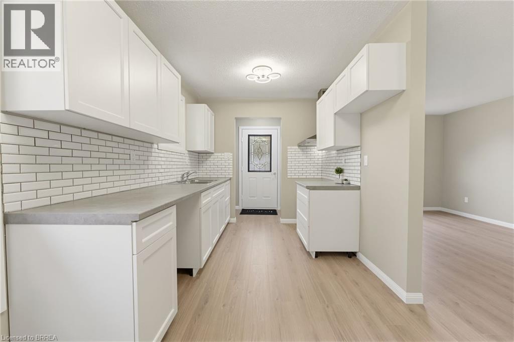 36 Amelia Street, Paris, Ontario  N3L 3V5 - Photo 5 - 40875153