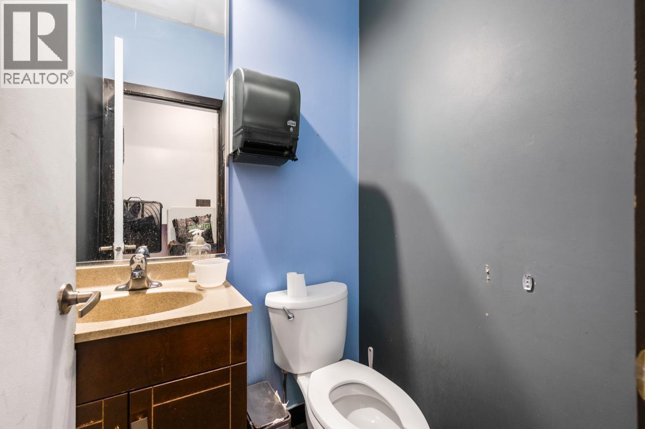 10042 Confidential Street, New Westminster, British Columbia  V3N 0C5 - Photo 5 - C8083099