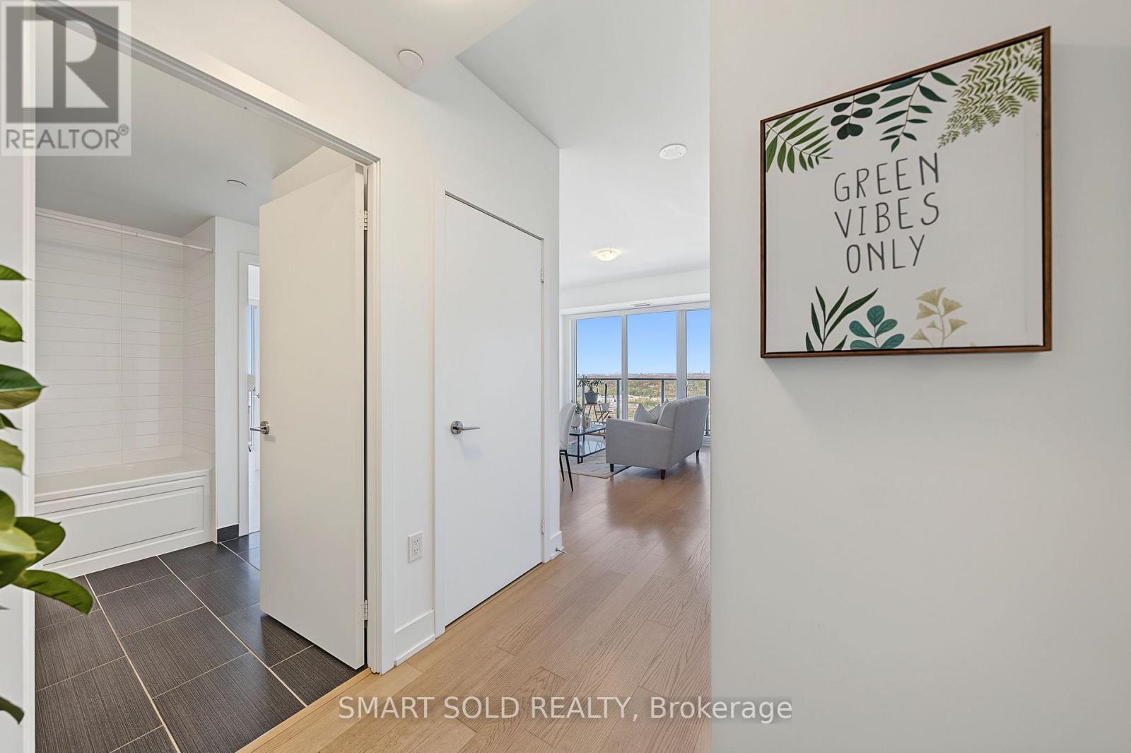 2313 - 30 Shore Breeze Drive, Toronto, Ontario  M8V 0J1 - Photo 9 - W13998604