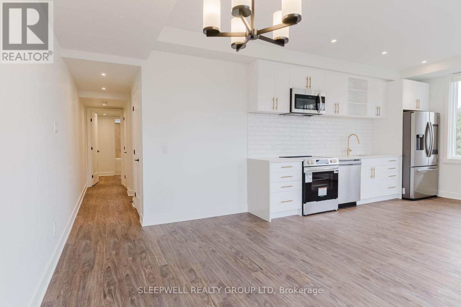 8 - 845 Champlain Street, Ottawa, Ontario  K1C 1K3 - Photo 4 - X14130780