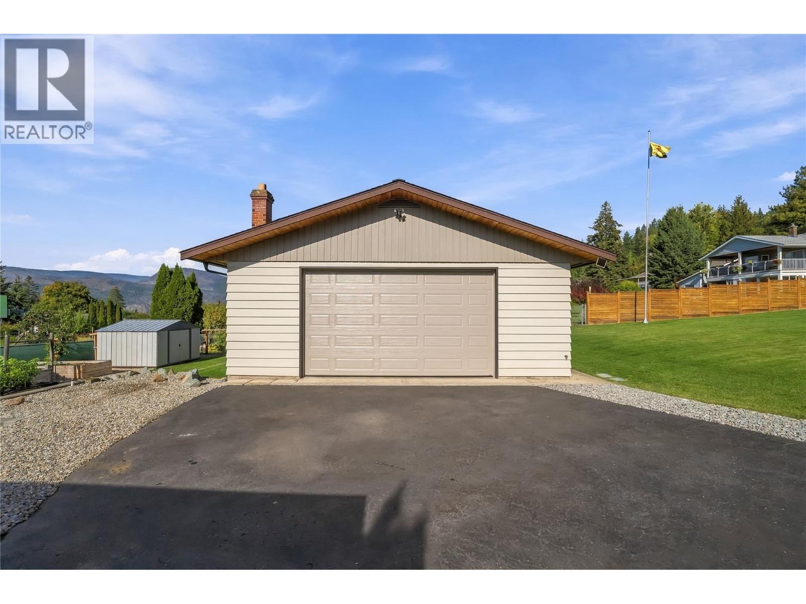 3331 Mcbride Road, Blind Bay, British Columbia  V0E 1H1 - Photo 64 - 10404312