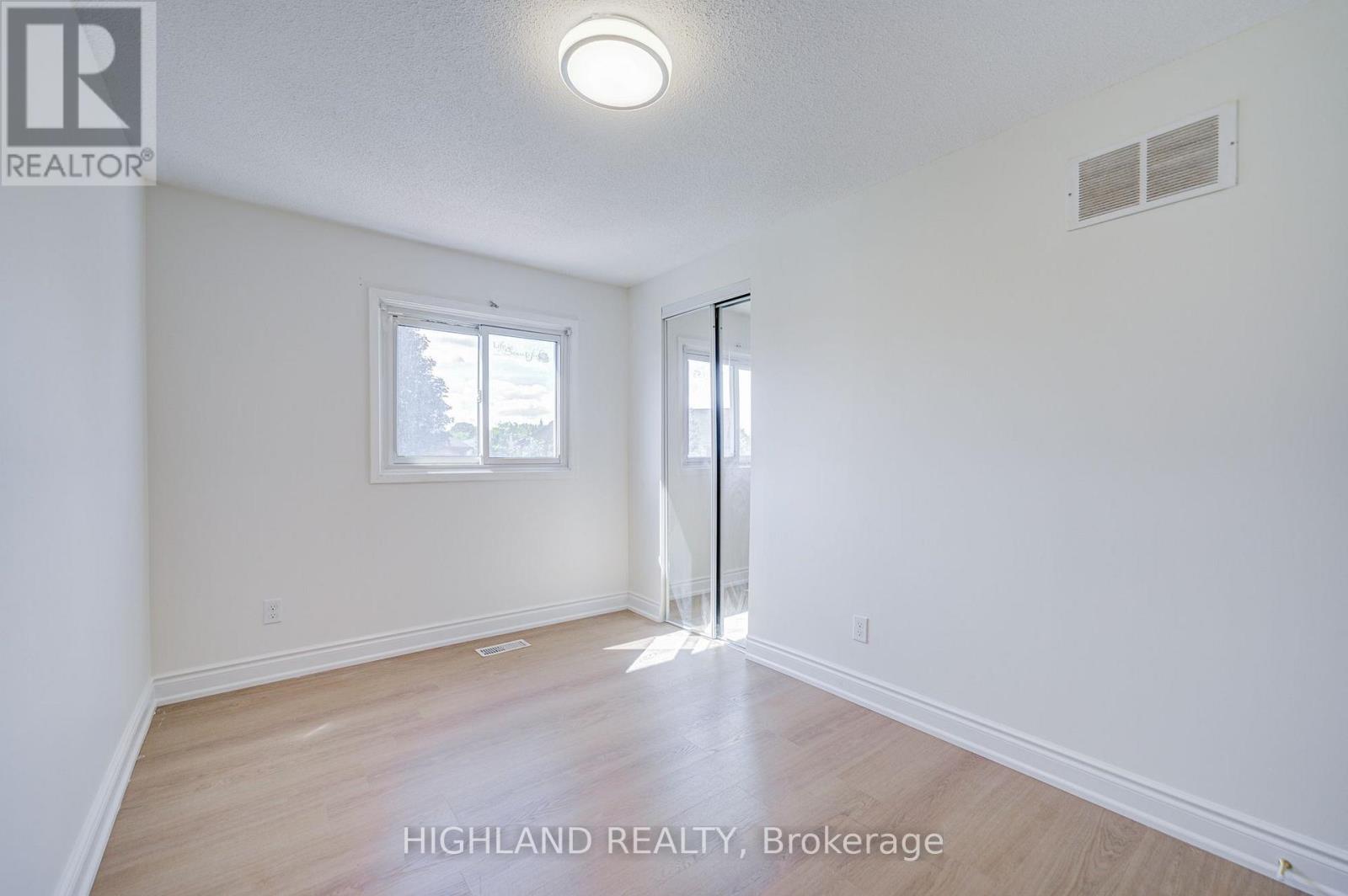 4066 Wycliffe Way, Mississauga, Ontario  L5C 3S1 - Photo 14 - W14130802