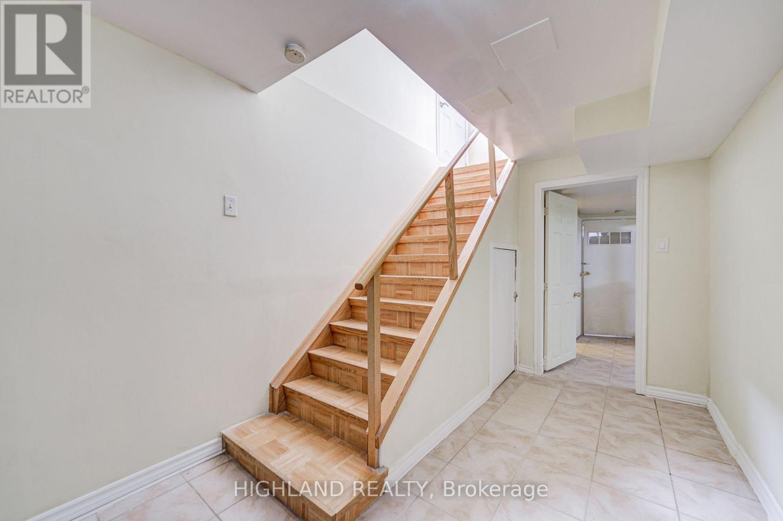 4066 Wycliffe Way, Mississauga, Ontario  L5C 3S1 - Photo 22 - W14130802