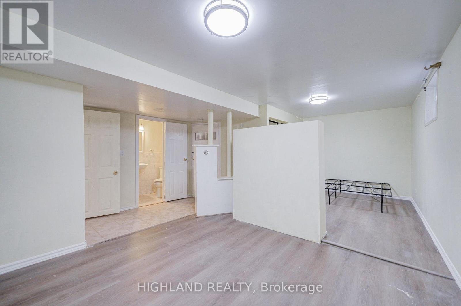 4066 Wycliffe Way, Mississauga, Ontario  L5C 3S1 - Photo 24 - W14130802