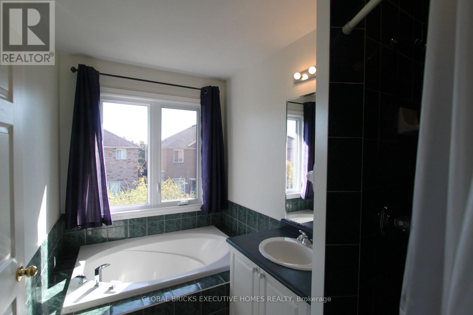3384 Snowball Road, Mississauga, Ontario  L5N 7M6 - Photo 11 - W14127260