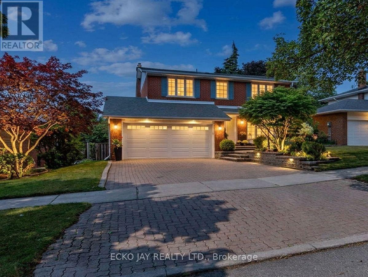 22 MEADOWGLADE CRESCENT, Toronto, Ontario