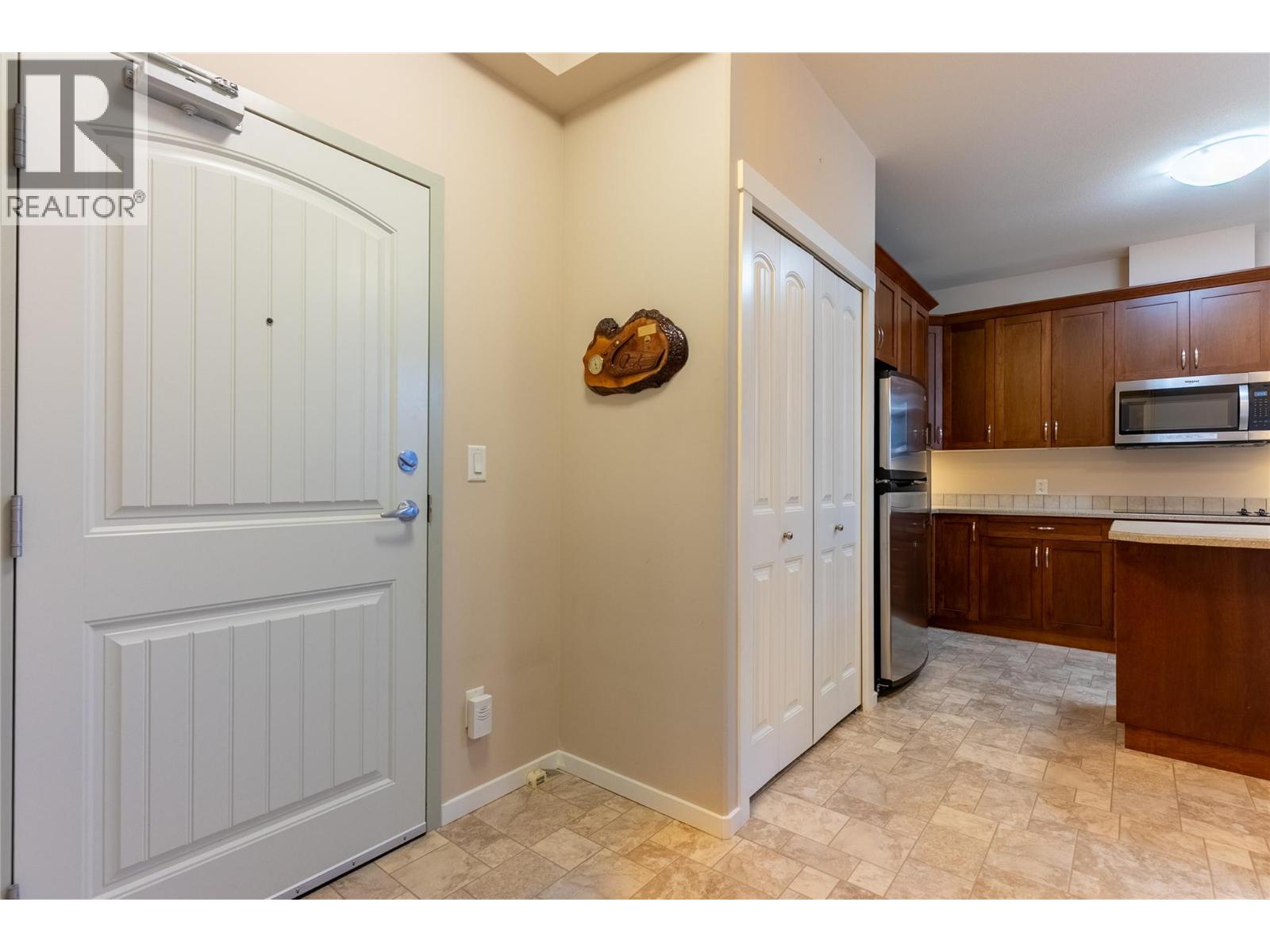 689 Tranquille Road Unit# 230, Kamloops, British Columbia  V2B 0C7 - Photo 3 - 10404583