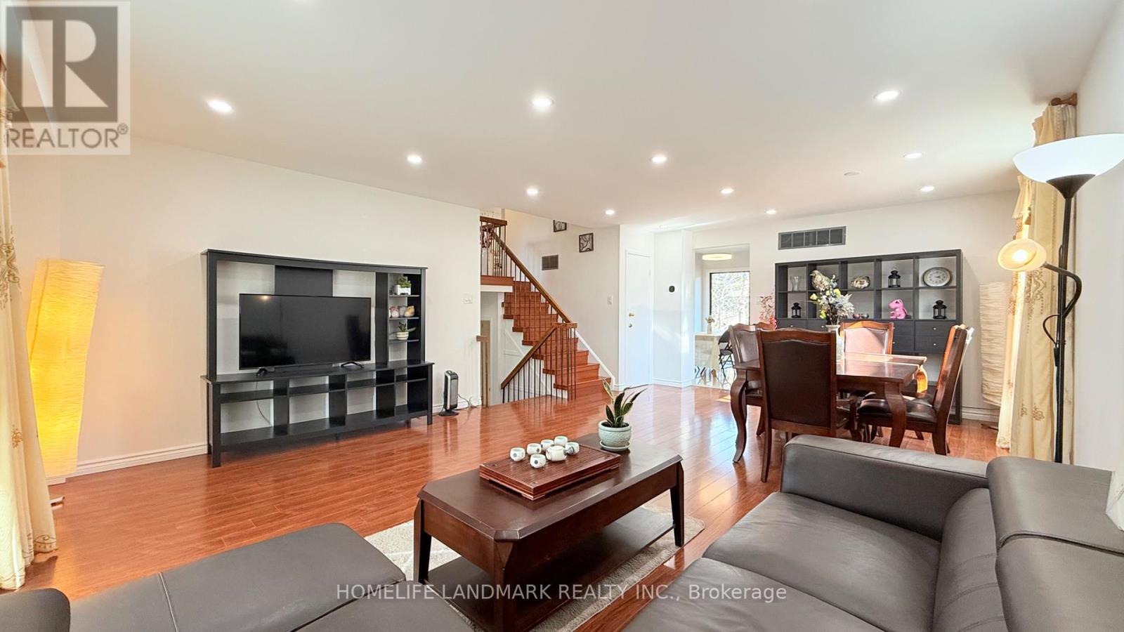 1 Alexmuir Boulevard, Toronto, Ontario  M1V 1J2 - Photo 3 - E14130874