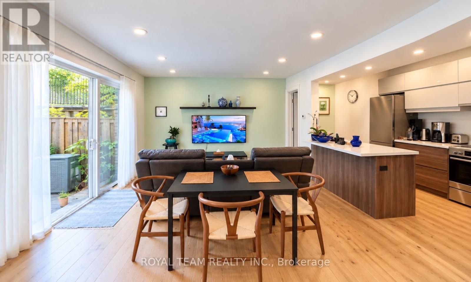 16 Maroon Mill Way, Toronto, Ontario  M2L 1V1 - Photo 2 - C14130924